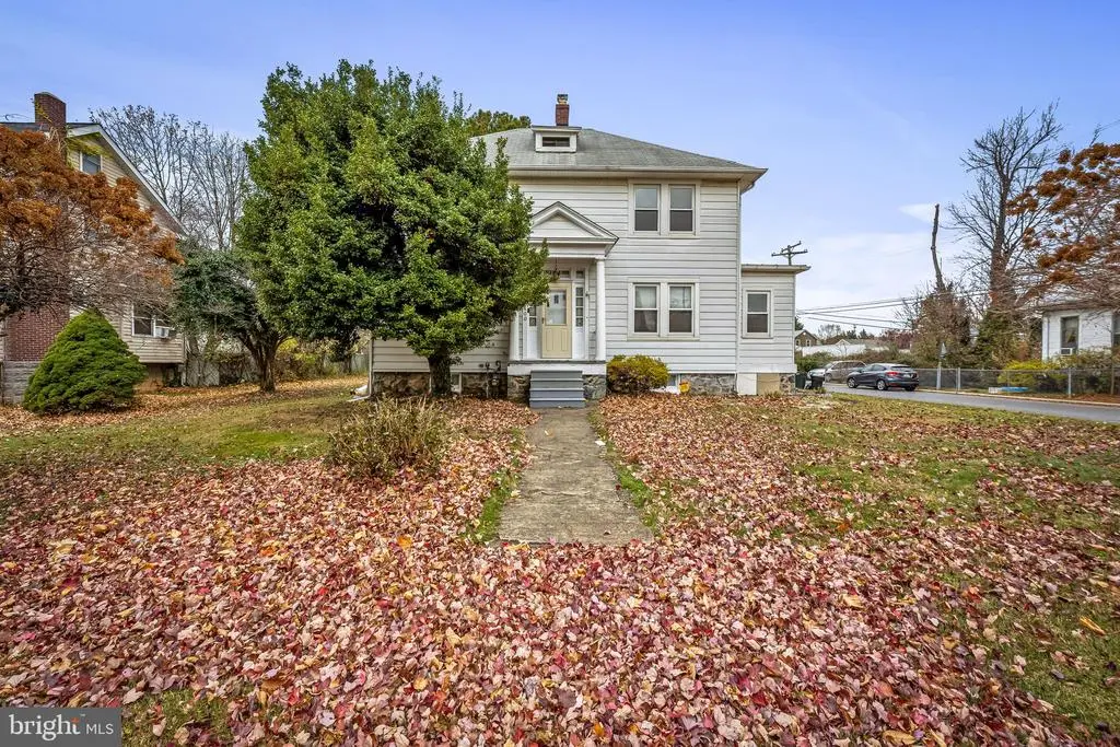 100 Clarendon Ave, Pikesville