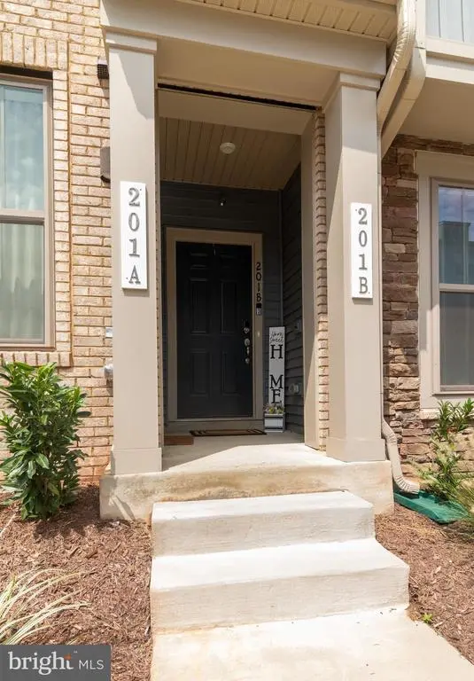 201 Park Central Ter #b, Manassas Park