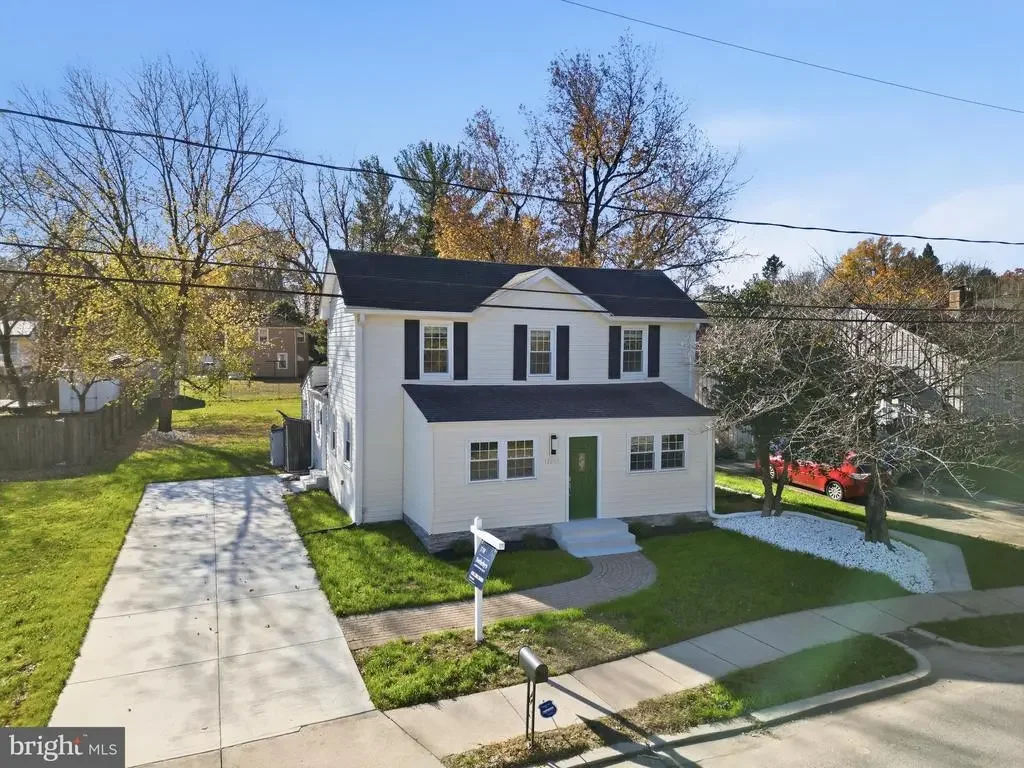 13205 10th St, Bowie