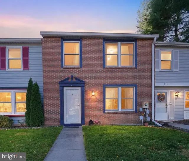213 Deervalley Dr, Frederick