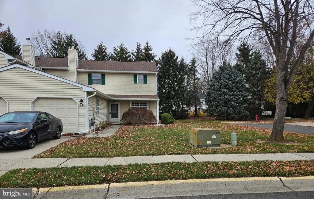 17 Exeter Ct, Bordentown