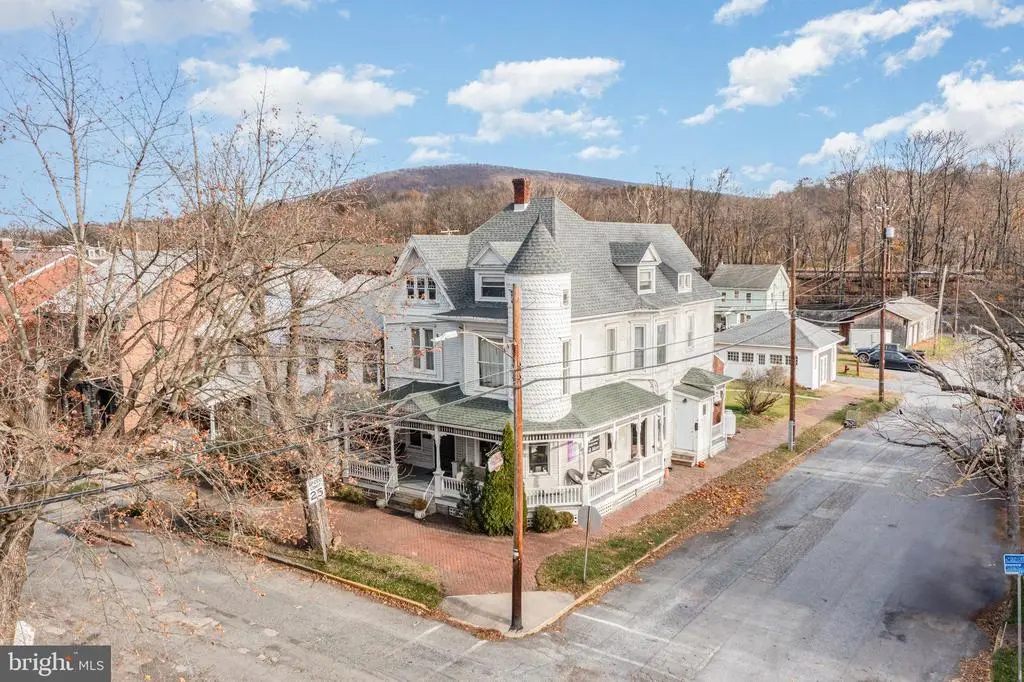 67 S 2nd St, Newport