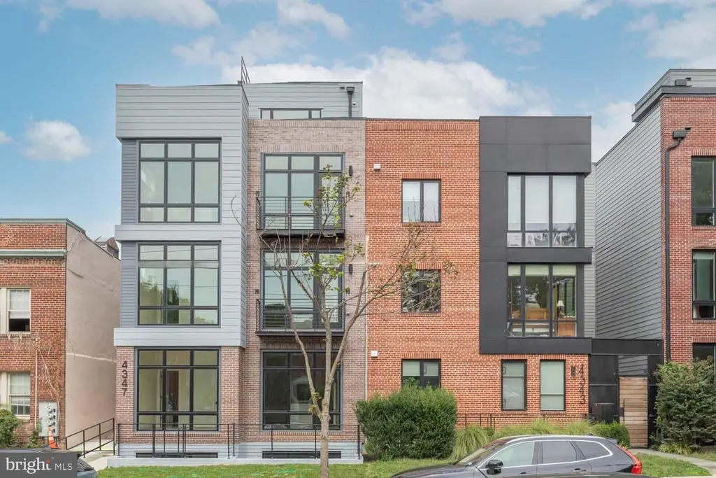4347 Harrison St Nw #b, WASHINGTON