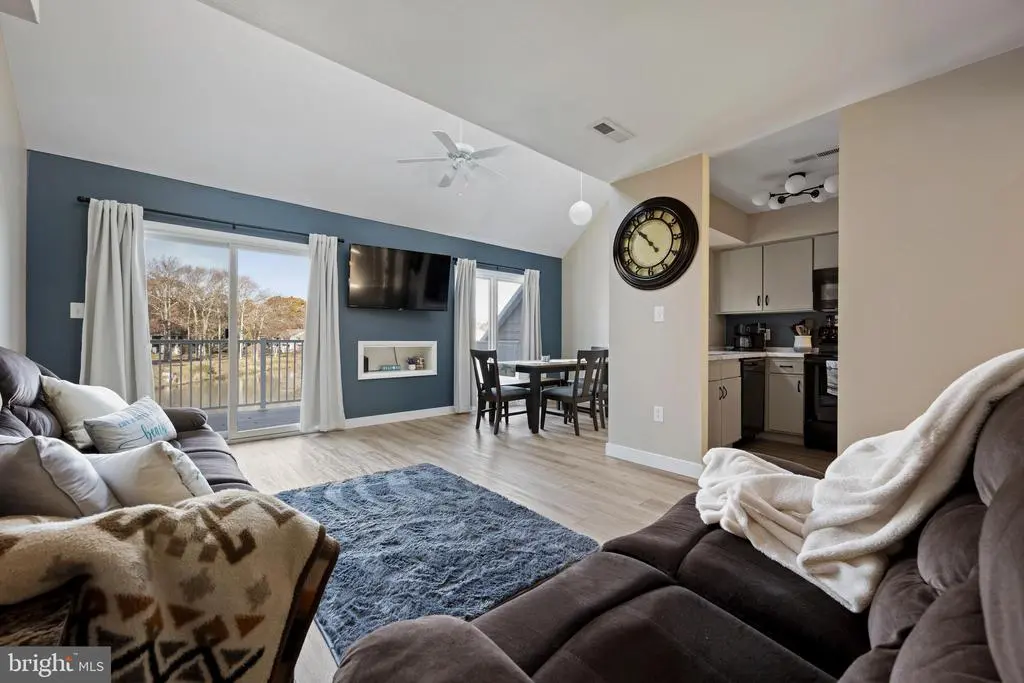 20852 Spring Lake Dr #405, REHOBOTH BEACH