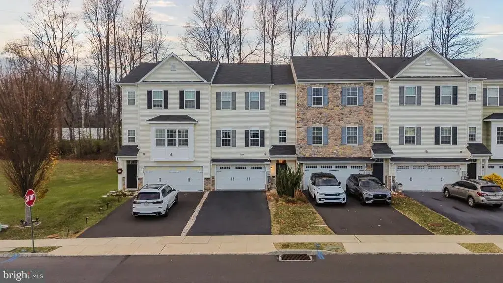 102 Carters Mill Rd, FEASTERVILLE TREVOSE