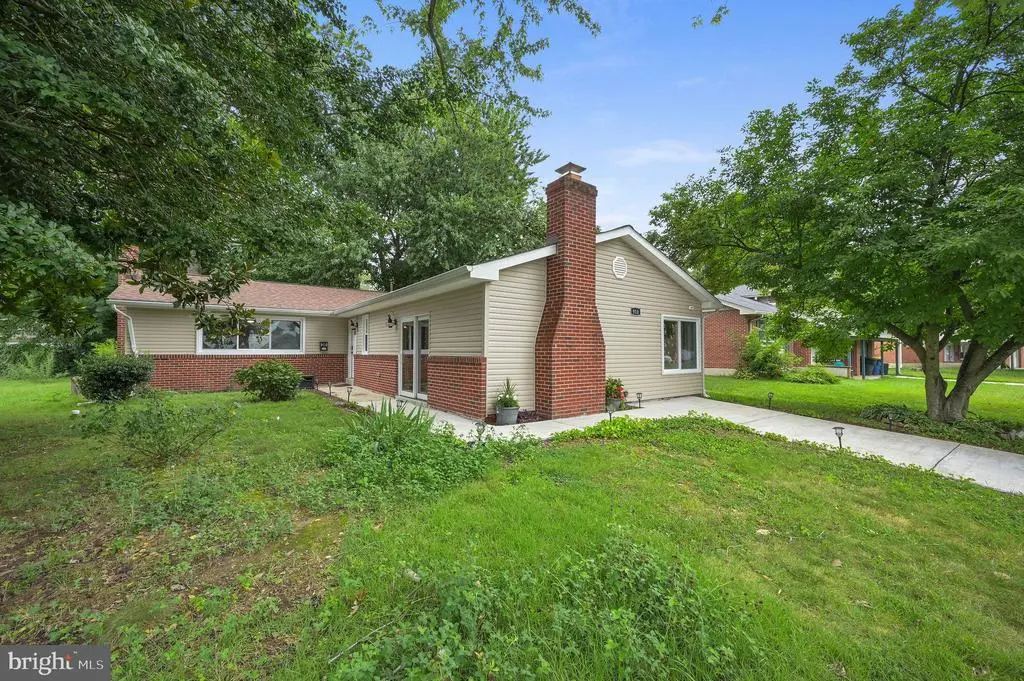 910 Wilson Dr, Dover