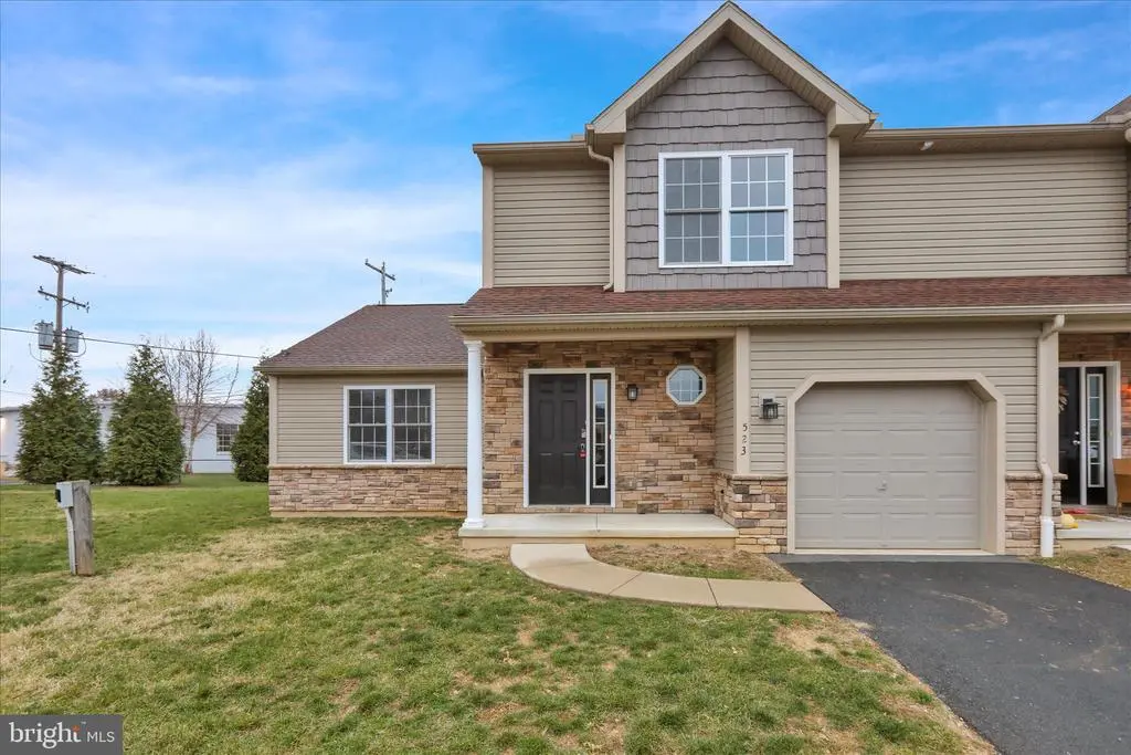 523 Elm St, West Reading