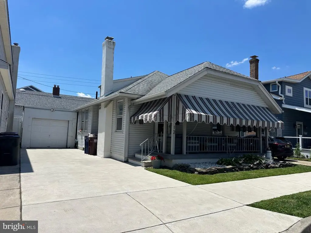 12 N Swarthmore Ave, Ventnor City