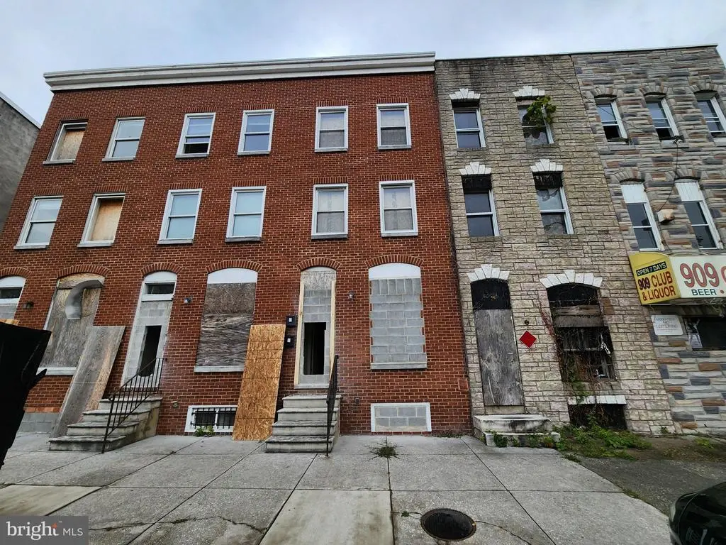 913 N Calhoun St, Baltimore