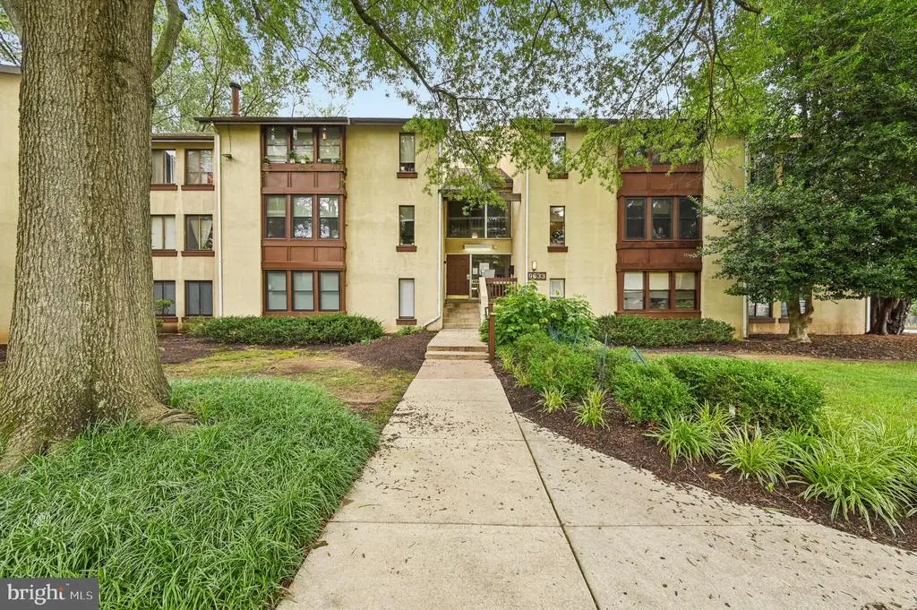 9633 Whiteacre #c2, Columbia