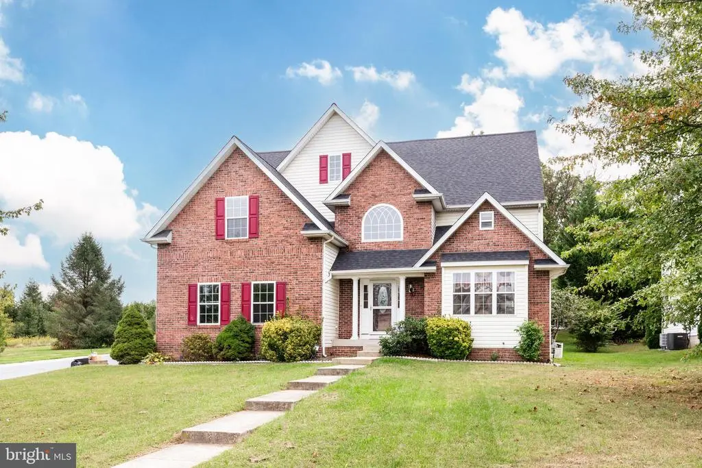 822 Wellesley Ct, Hampstead