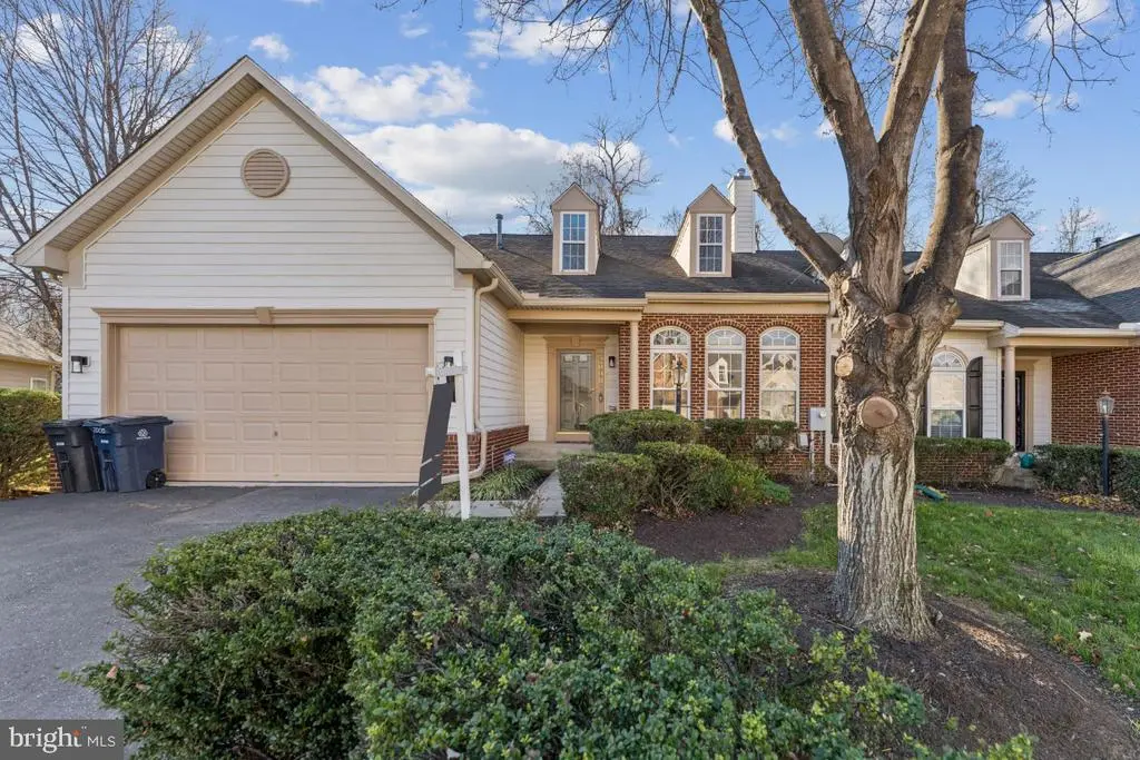 2000 Golden Morning Dr #32, Bowie