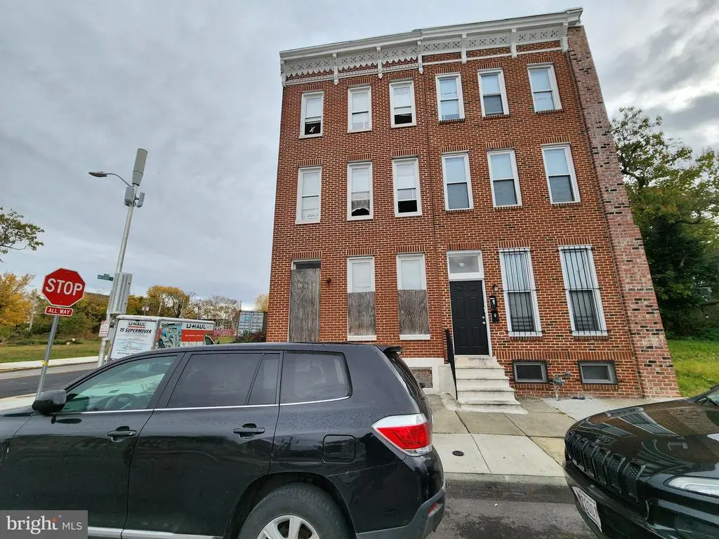 927 N Carey St, Baltimore