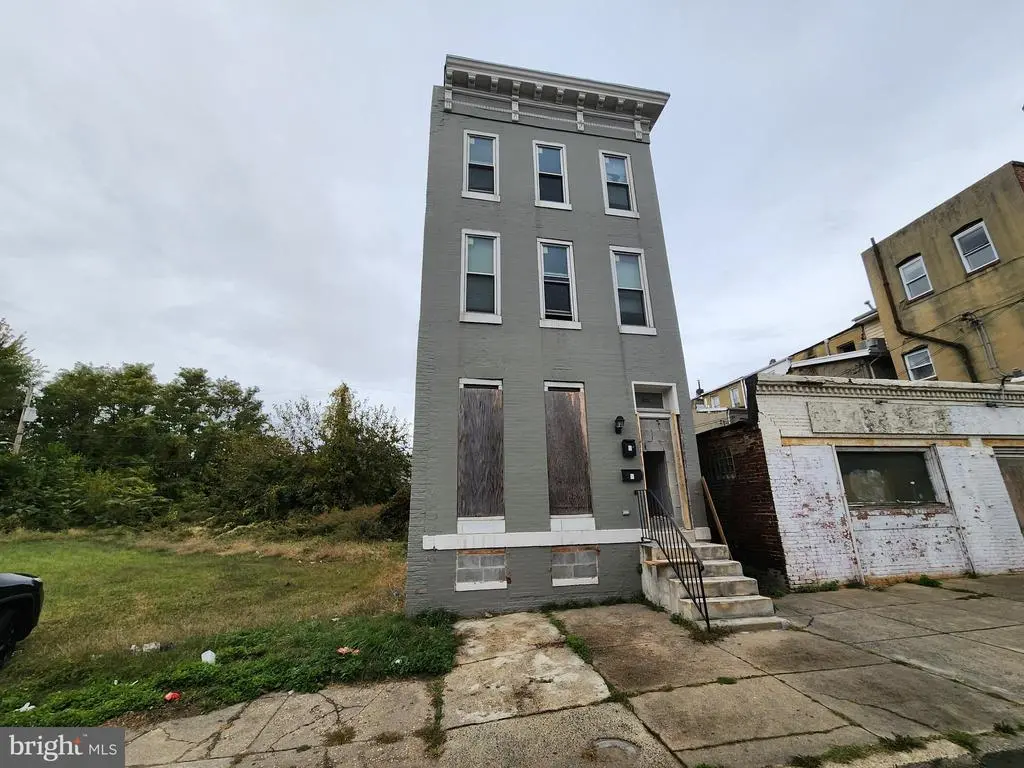 922 Calhoun St, Baltimore