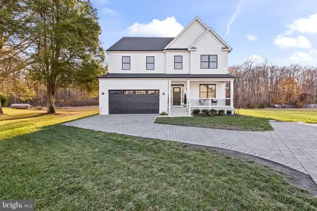 1305 Dark Horse Ct, Edgewater