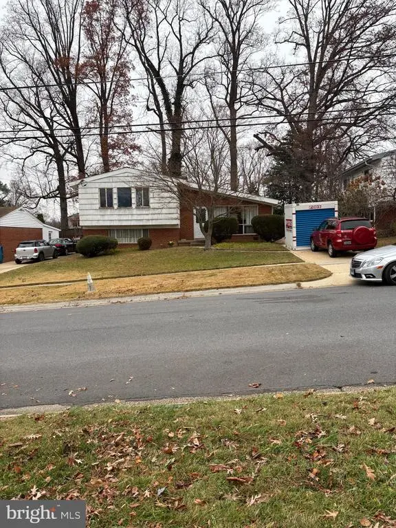 13009 Valleywood Dr, Silver Spring