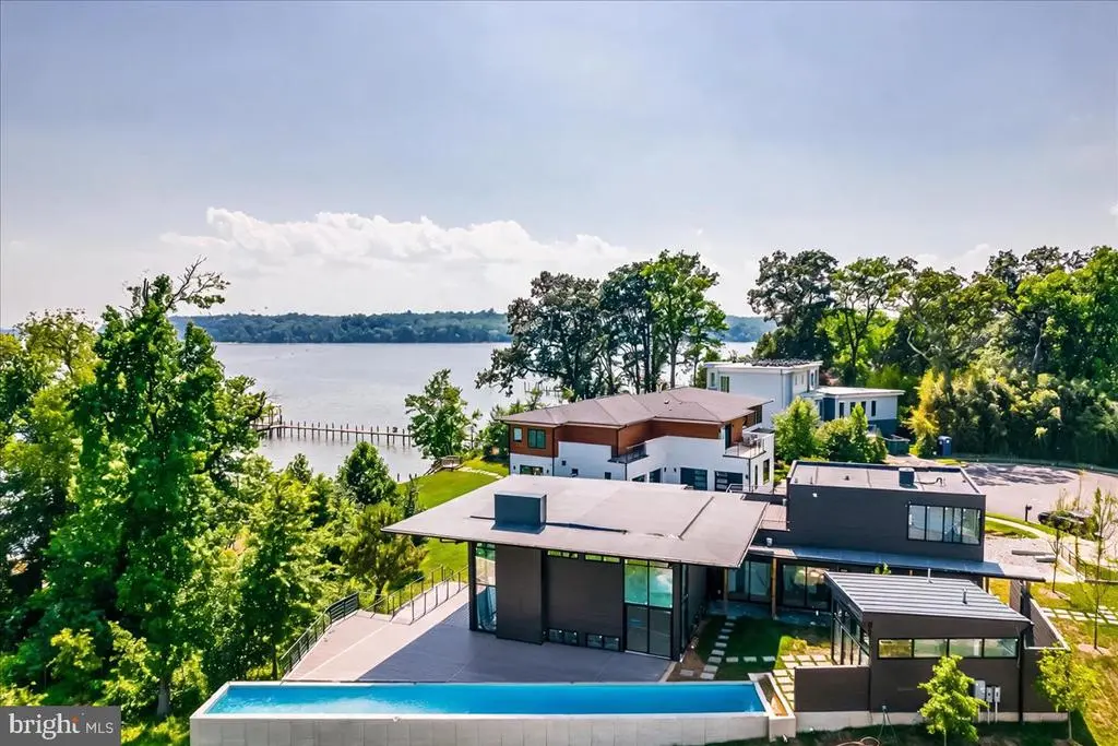 9433 Ferry Landing Ct, ALEXANDRIA