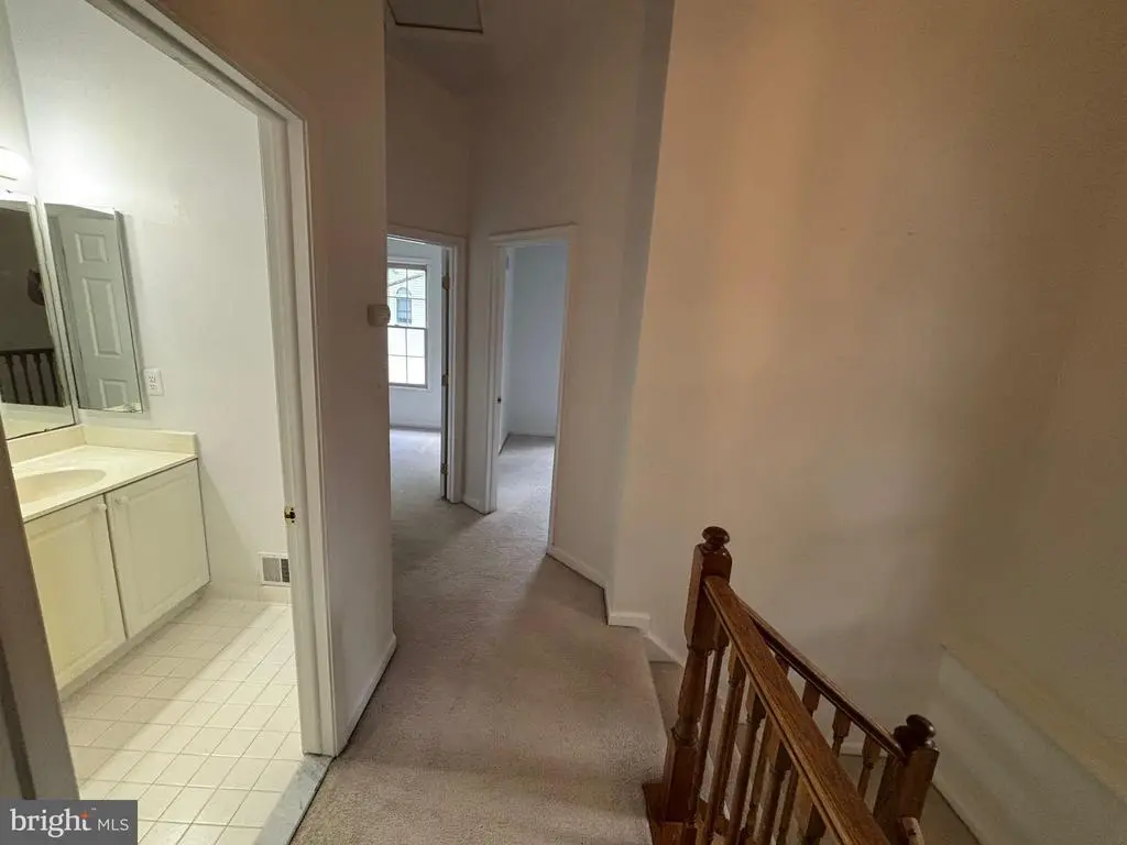 1221 Travis View Ct, Gaithersburg