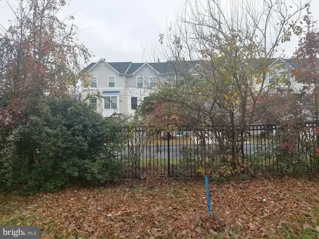 Cedar St, Cambridge