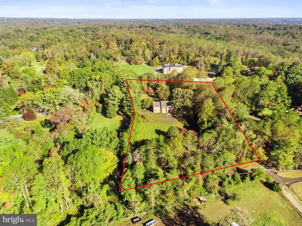 9200 Falls Run Rd, MCLEAN