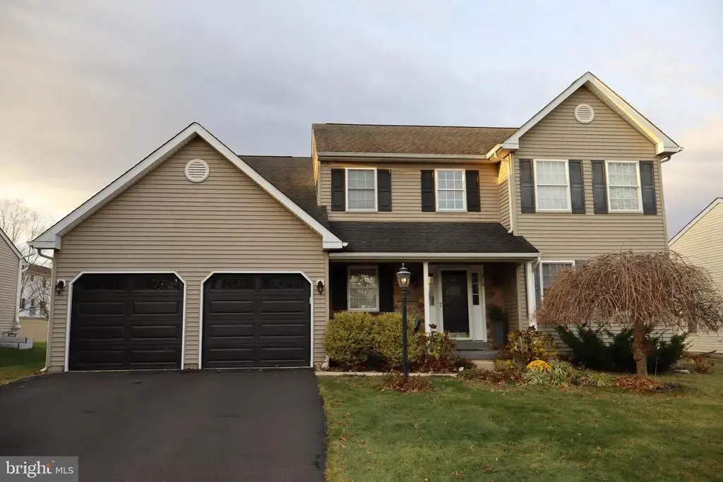 319 Pennington Way, PERKASIE