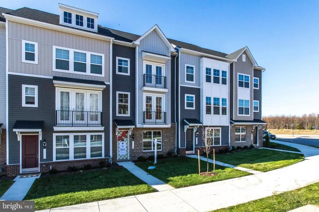 2571 Hopton Ln, Frederick