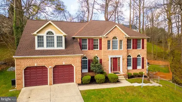 16 Wood Raven Ct, Parkville