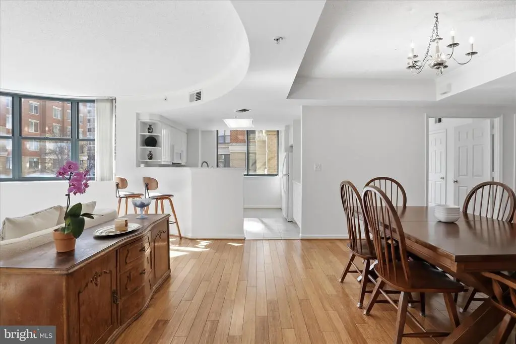 3835 9th St N #201e, ARLINGTON