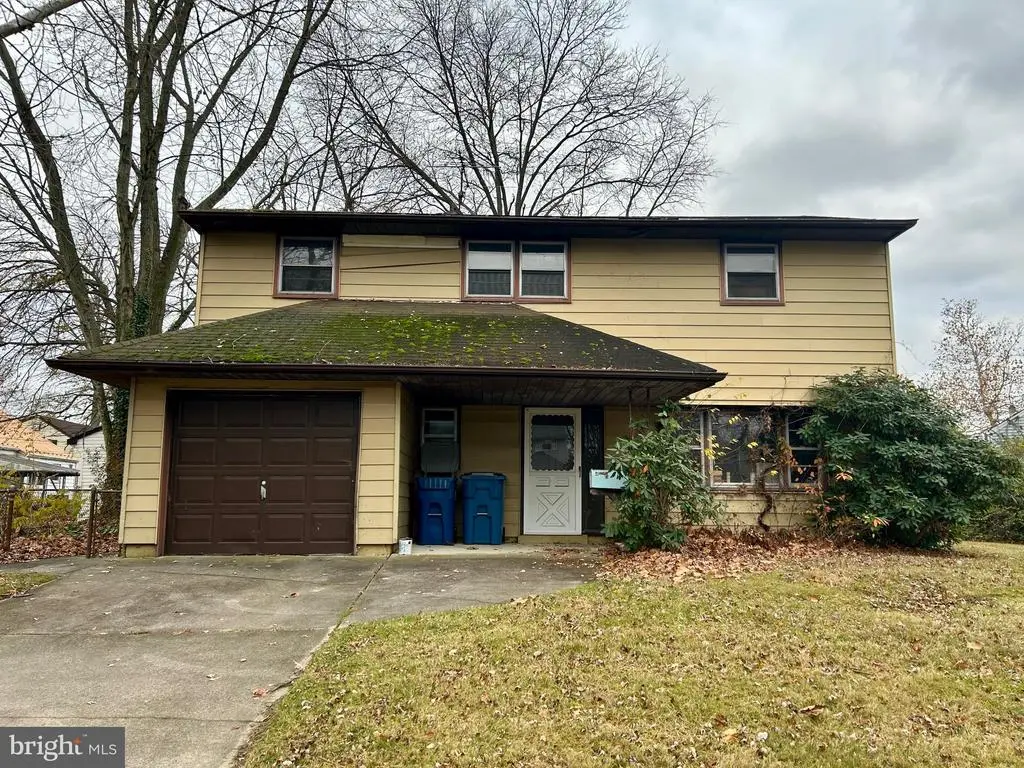 11 Mitchell Cir, Newark