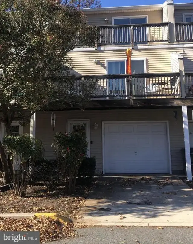 31 6th St #9, Rehoboth Beach