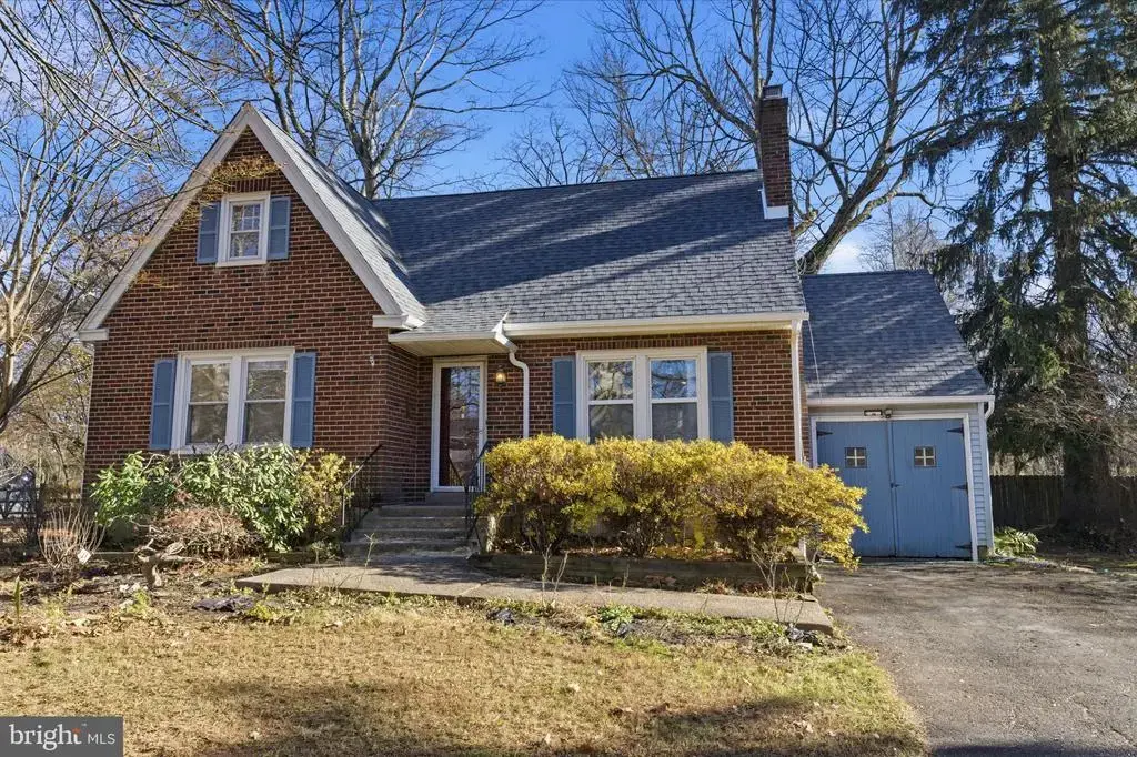 1323 School Ln, WARRINGTON