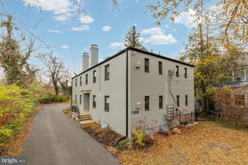 7404 Columbia Ave, College Park