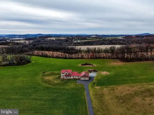 130 Troxel Rd, Shoemakersville