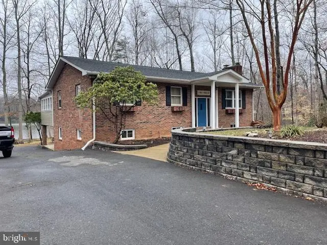 1014 Lakeview Dr, STAFFORD