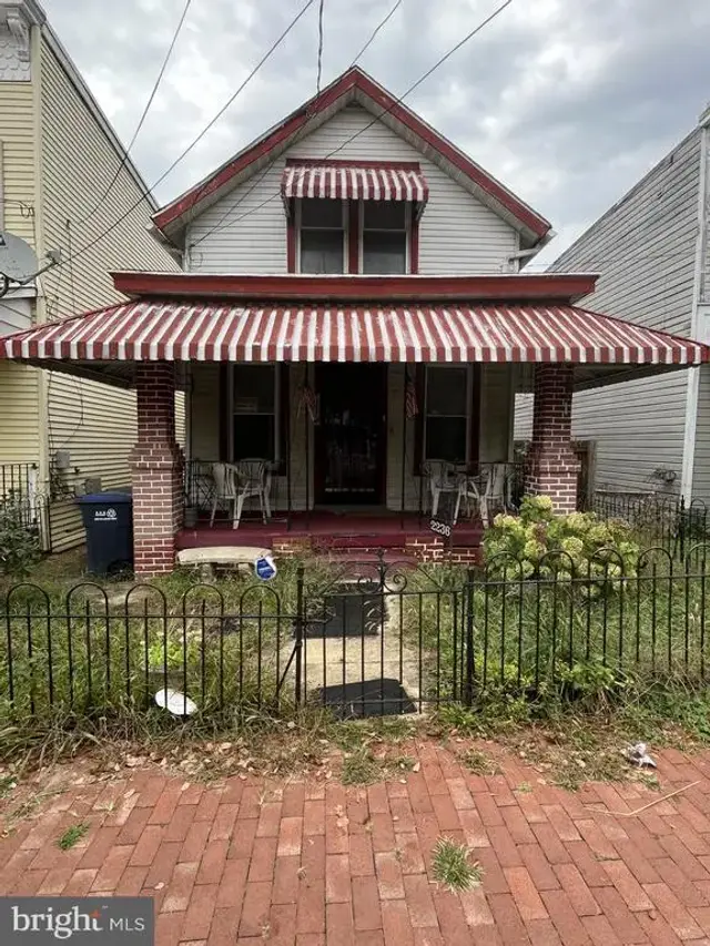 2236 Chester St Se, Washington