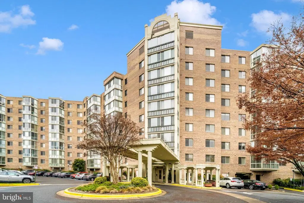 3005 S Leisure World Blvd #306, SILVER SPRING