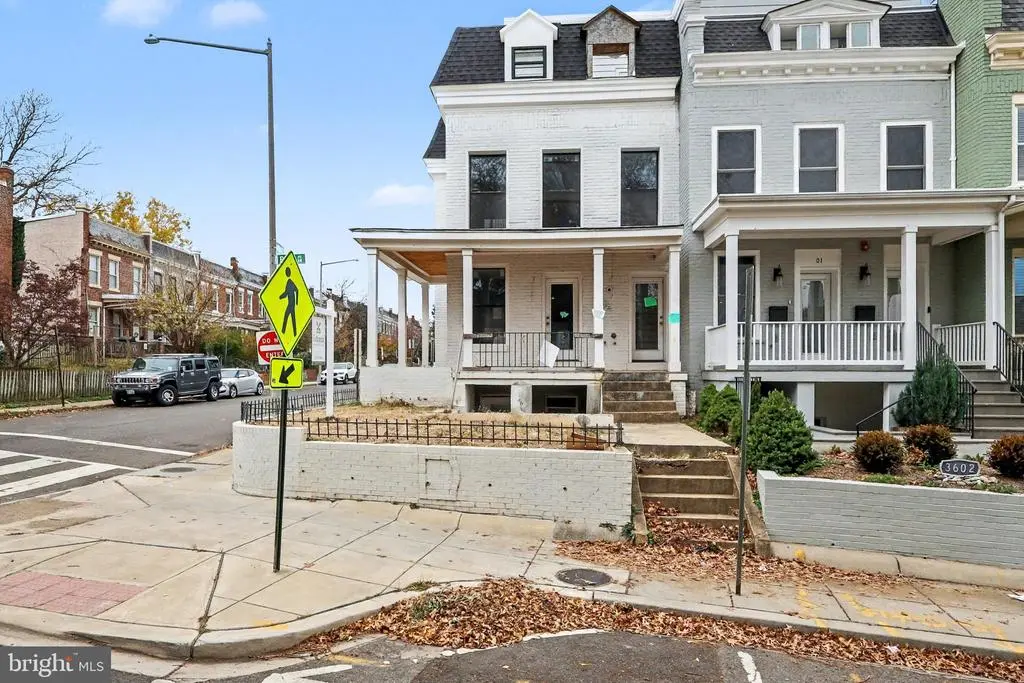 3600 Park Pl Nw, WASHINGTON