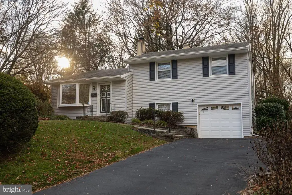 2016 Shadybrook Ln, FEASTERVILLE TREVOSE