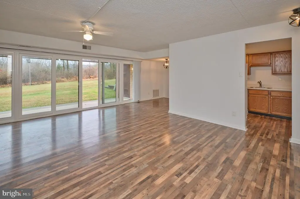 Photo of Listing #PABU2110064