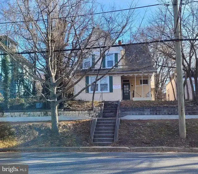 3505 Rhode Island Ave, Mount Rainier