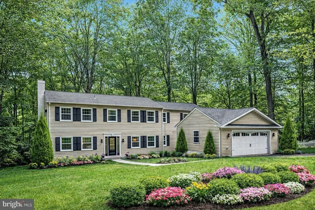 13209 Johnny Moore Ln, CLIFTON