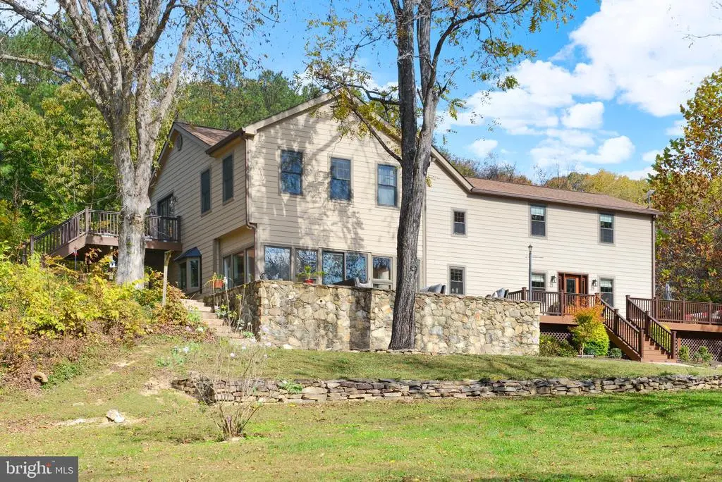 7144 Ira Sears Rd, Adamstown