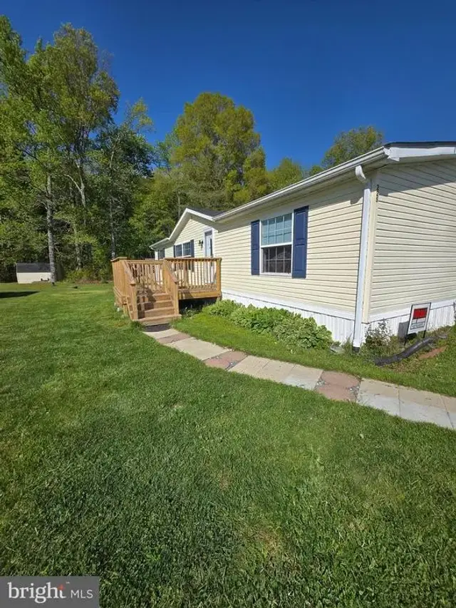 225 Poclain Dr, Aberdeen