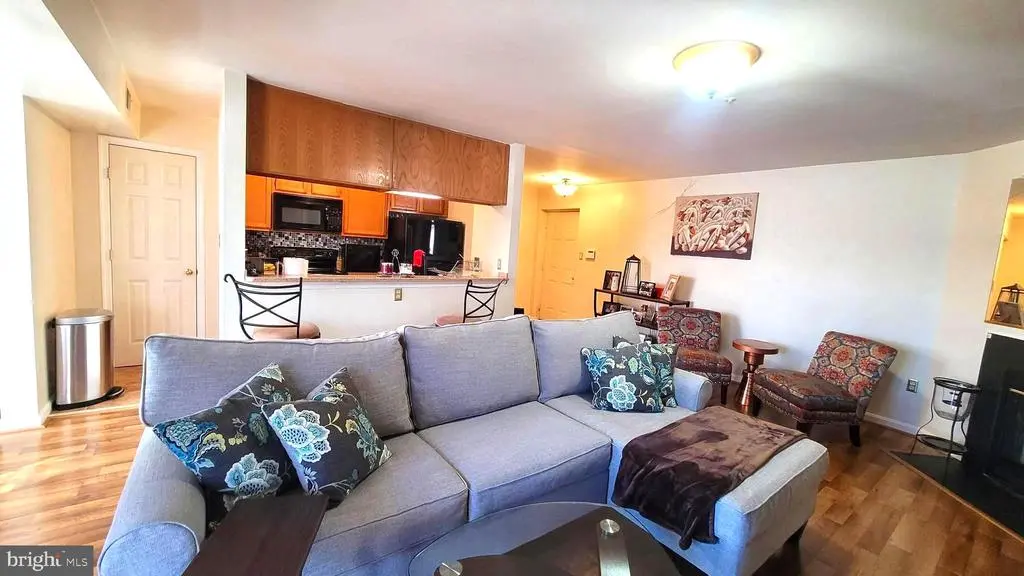 2061 Alice Ave #2061-303, Oxon Hill