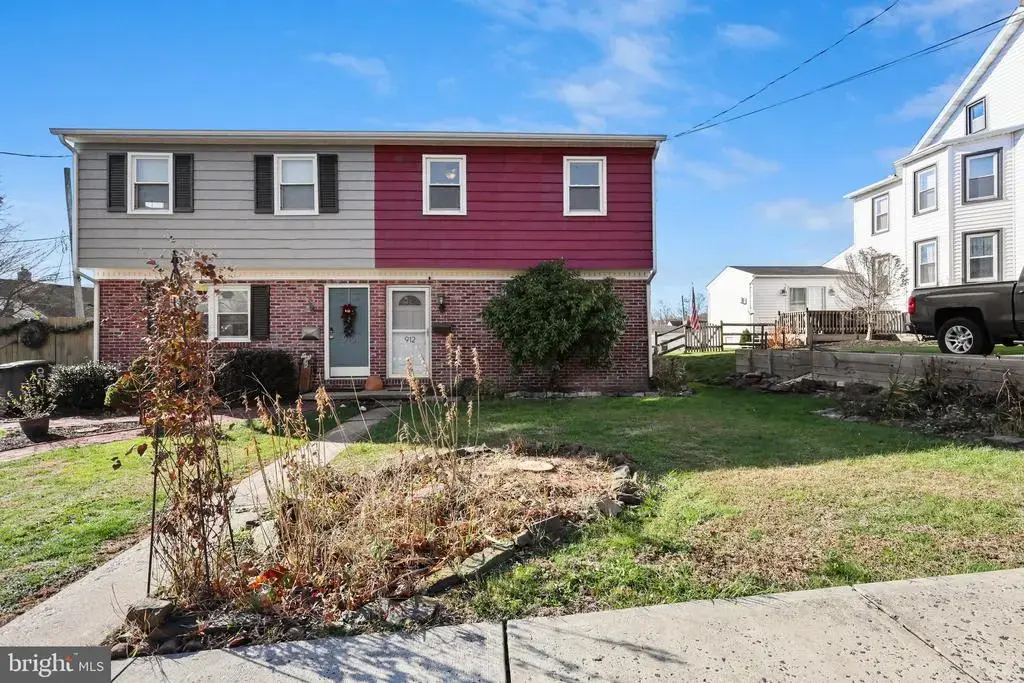 912 Arch St, PERKASIE