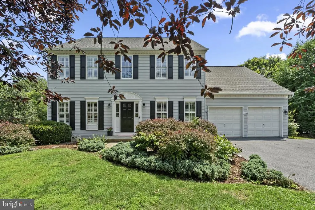 4041 Lomar, Mount Airy