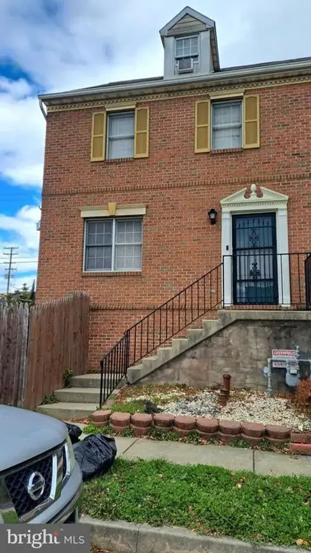 805 Donnelly St, York