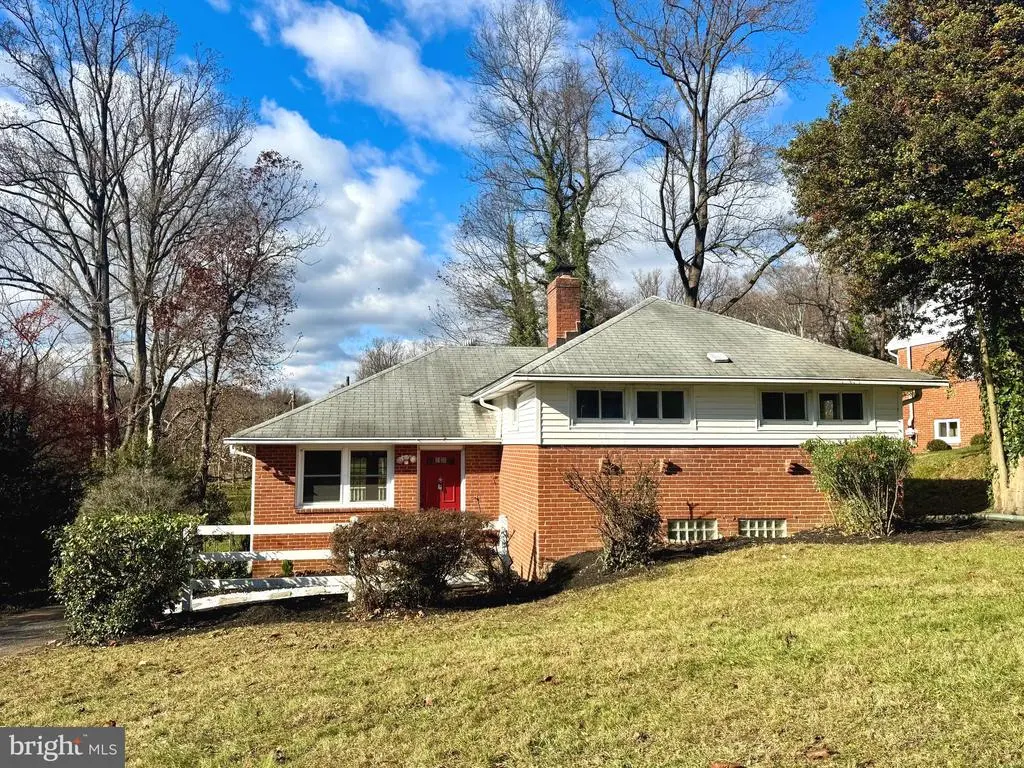 1204 St Andrews Way, Baltimore