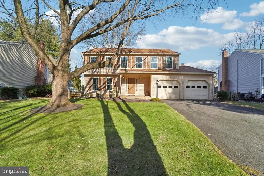 216 Bookham Ln, Gaithersburg
