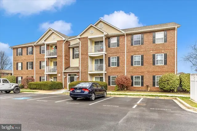 3855 Shadywood Dr #2d, Jefferson